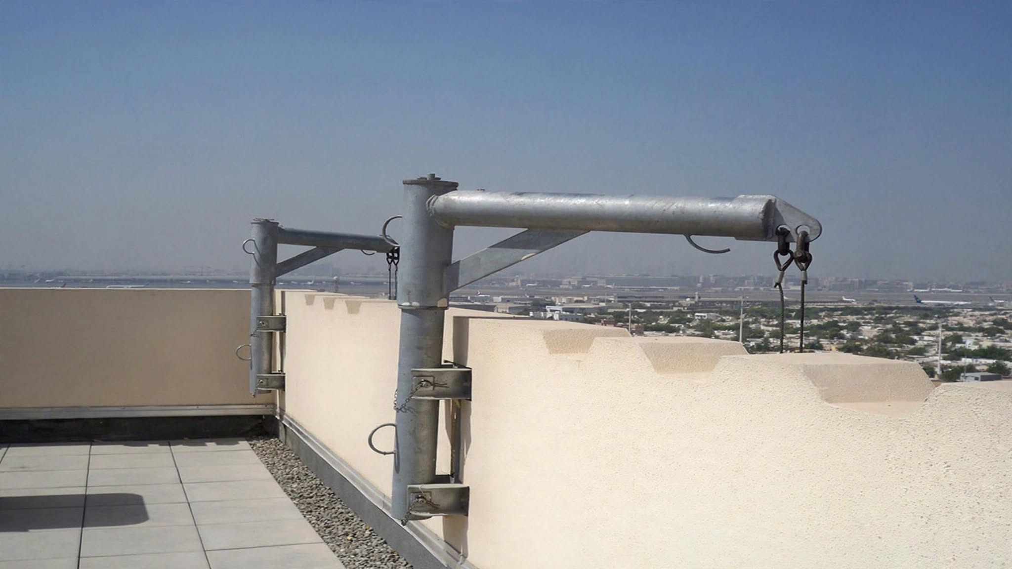 Ship davit arm mechanism